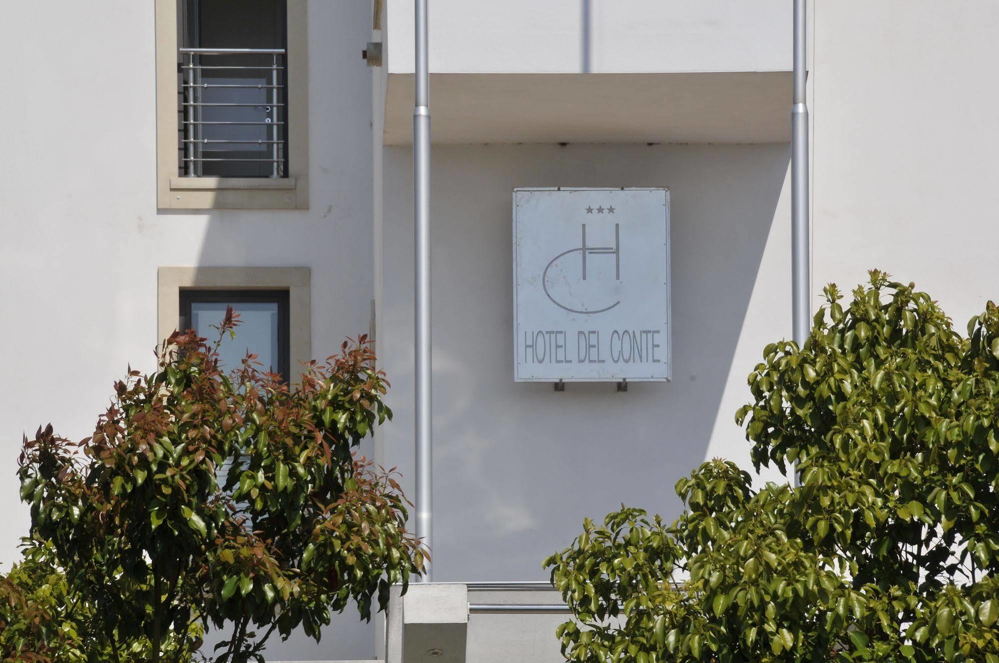 Hotel Del Conte فوندي المظهر الخارجي الصورة