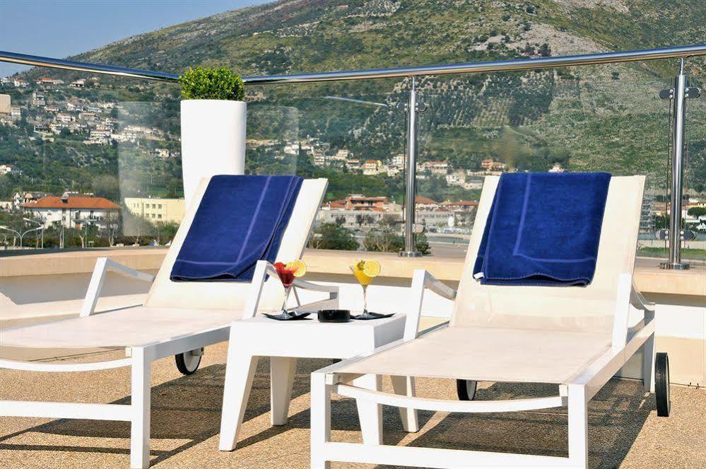 Hotel Del Conte فوندي المظهر الخارجي الصورة